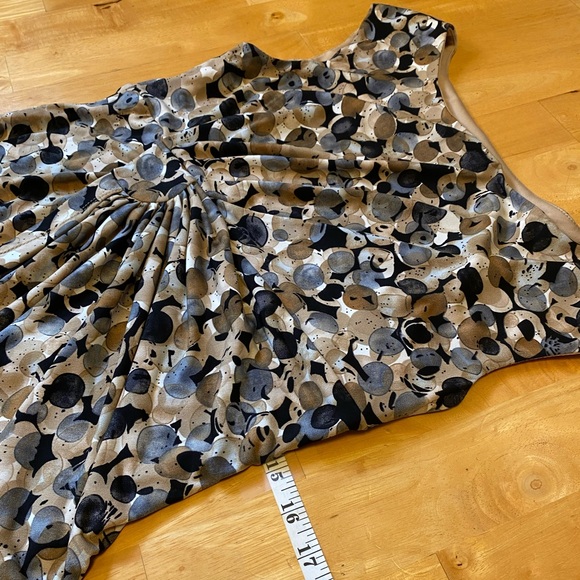 Connected Apparel Cap Sleeve Mock Wrap Dress Tan dots - Picture 9 of 16